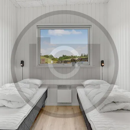 4 Bedroom Beautiful In Løgstrup