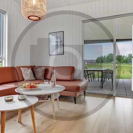 4 Bedroom Beautiful In * Løgstrup