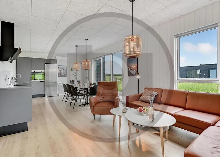 4 Bedroom Beautiful In
