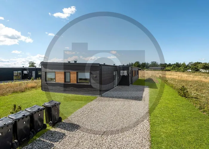 4 Bedroom Beautiful In Σπίτι διακοπών Løgstrup