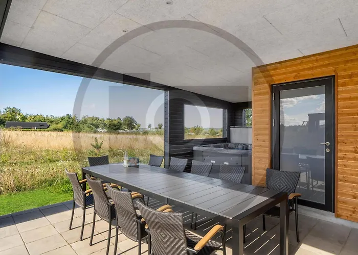 4 Bedroom Beautiful In Løgstrup